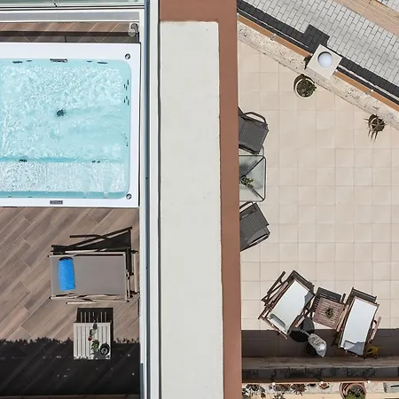 Ferienhaus Private Rooftop Jacuzzi Sea View Walk To Rethymno