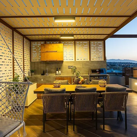 Private Rooftop Jacuzzi Sea View Walk To