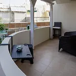 Private Rooftop Jacuzzi Sea View Walk To Nyaraló