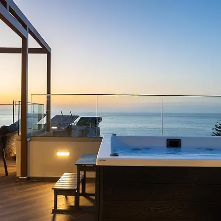 Amaltheia Luxury 罗希姆诺