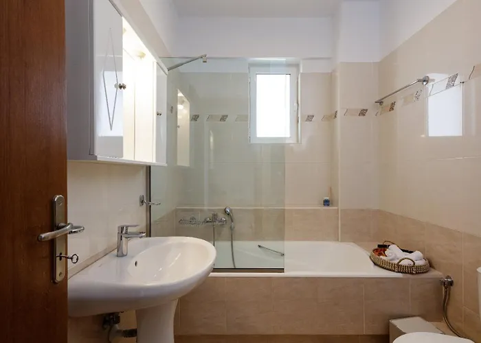 Private Rooftop Jacuzzi Sea View Walk To * Rethimno