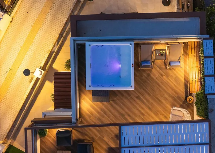 Private Rooftop Jacuzzi Sea View Walk To Feriehus *