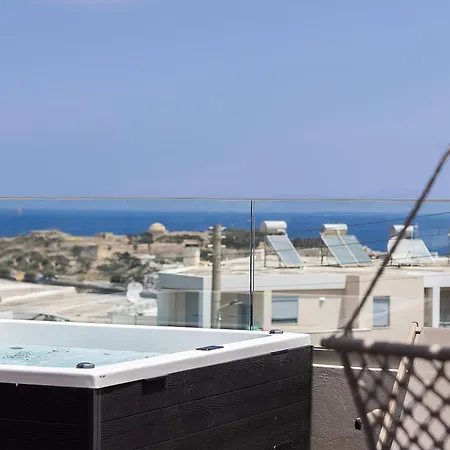 Private Rooftop Jacuzzi Sea View Walk To Hébergement de vacances